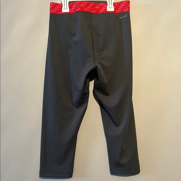 Reebok Gray and Red Leggings Athletic Fit - Picture 5 of 10